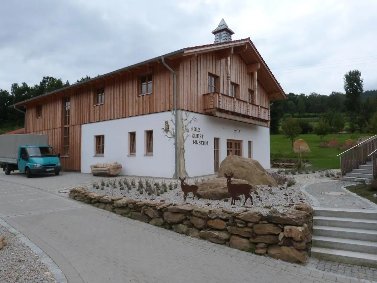 Landgasthof Achatz Arrach Inn
